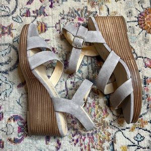 NIB Sole Society Charvi Suede Wedge Sandal in Grey, Casual Sandal, comfort